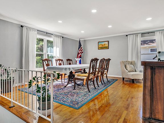4th image of 2719 White Pelican Ln