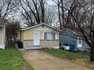223 Flora Dr, Saint Louis, MO 63135