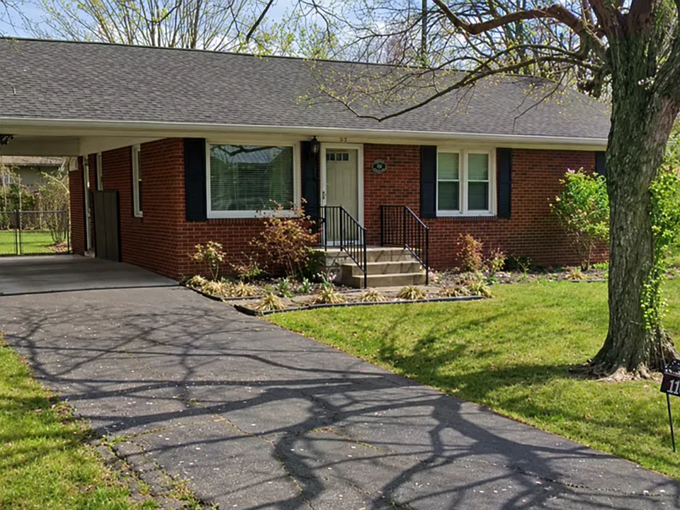 110 Sterling Dr