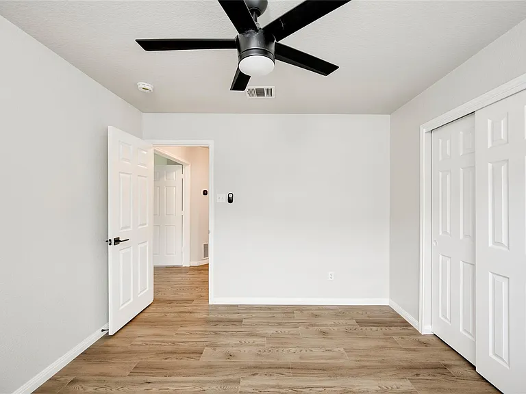2401 Marshall Trl — Photo 24