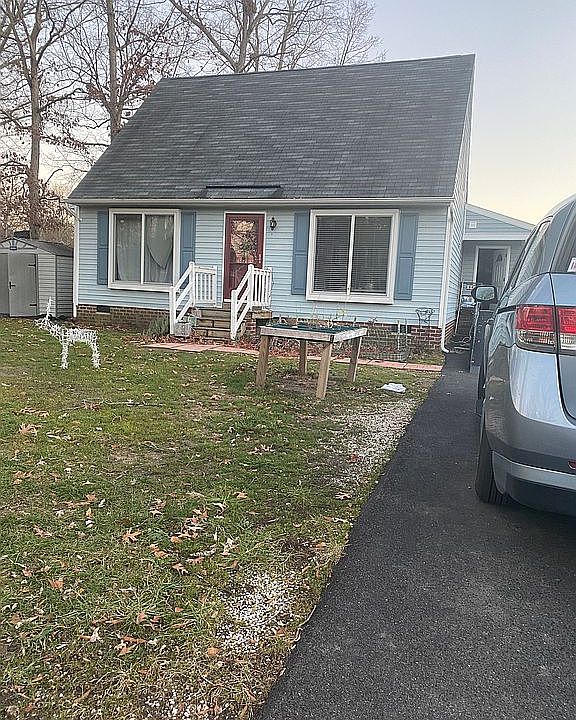 1st image of 107 Sunny Dr