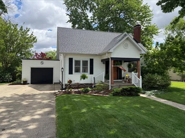 1406 N Lincoln St, Robinson, IL 62454