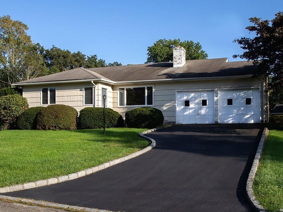 1st image of 8 Bardwell Lane