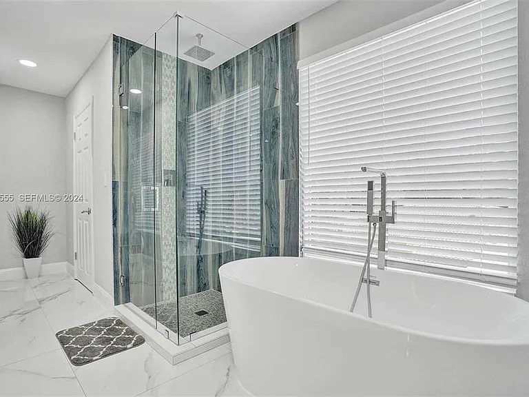 3421 Dover Rd — Photo 6