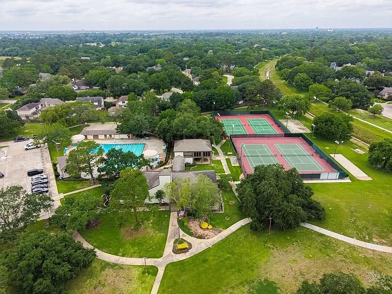 18111 Shireoak Dr — Photo 47