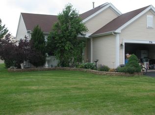 776 Chesterfield Ln, North Aurora, IL 60542