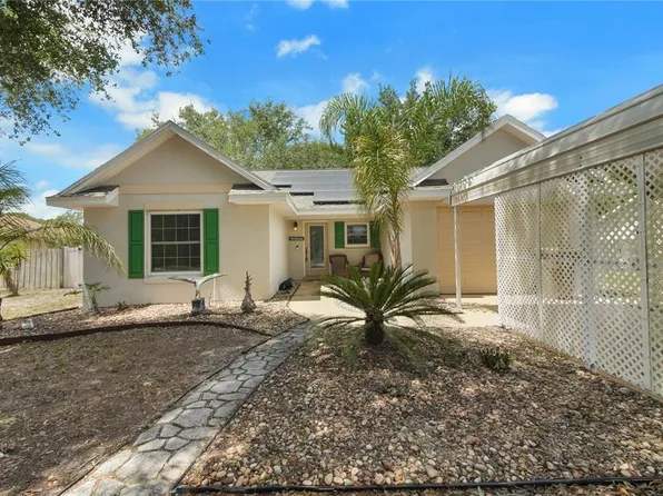 35833 Dawn Dr, Leesburg, FL 34788