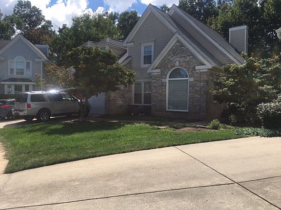 3rd image of 43976 Clary Ct