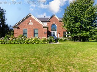 3092 Greenwich Ct, Canton, MI 48188