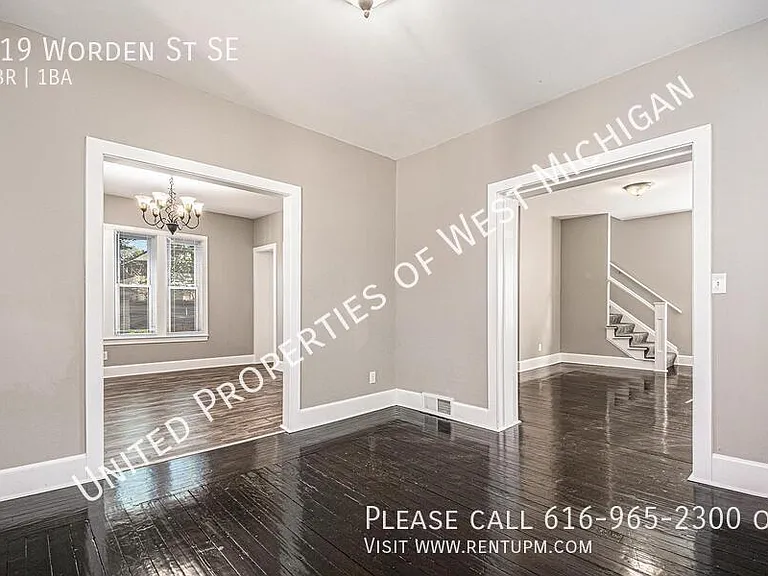 919 Worden St SE — Photo 5