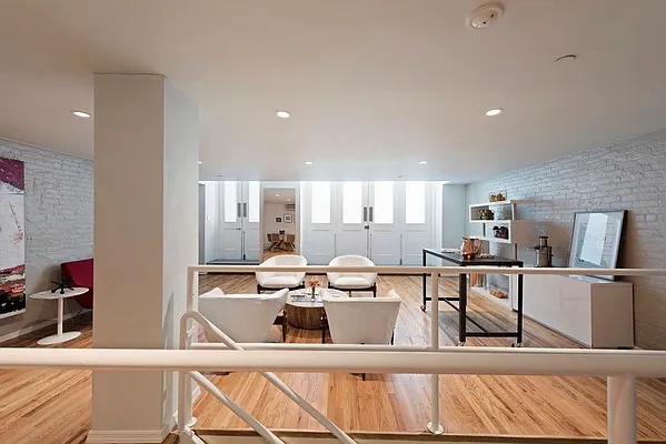 Sold by Nest Seekers International | media 30