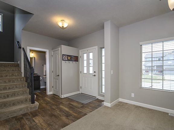 2nd image of 18606 Blackwalnut St