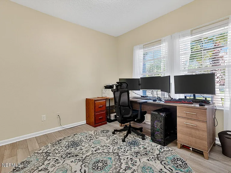 81 Vestavia Ct — Photo 16
