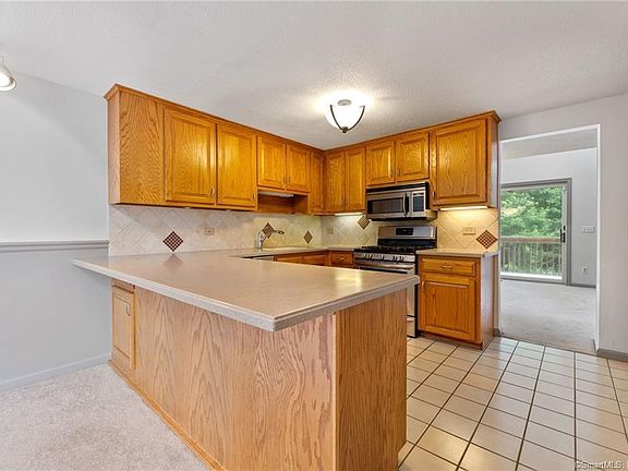 4th image of 38 Copley Rd #38