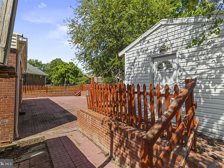 8030 New Riggs Rd — Photo 37