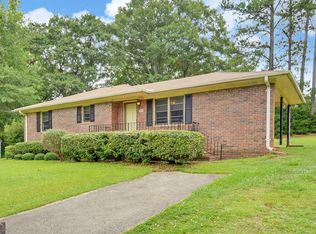37 Cunningham Dr, Hartwell, GA 30643