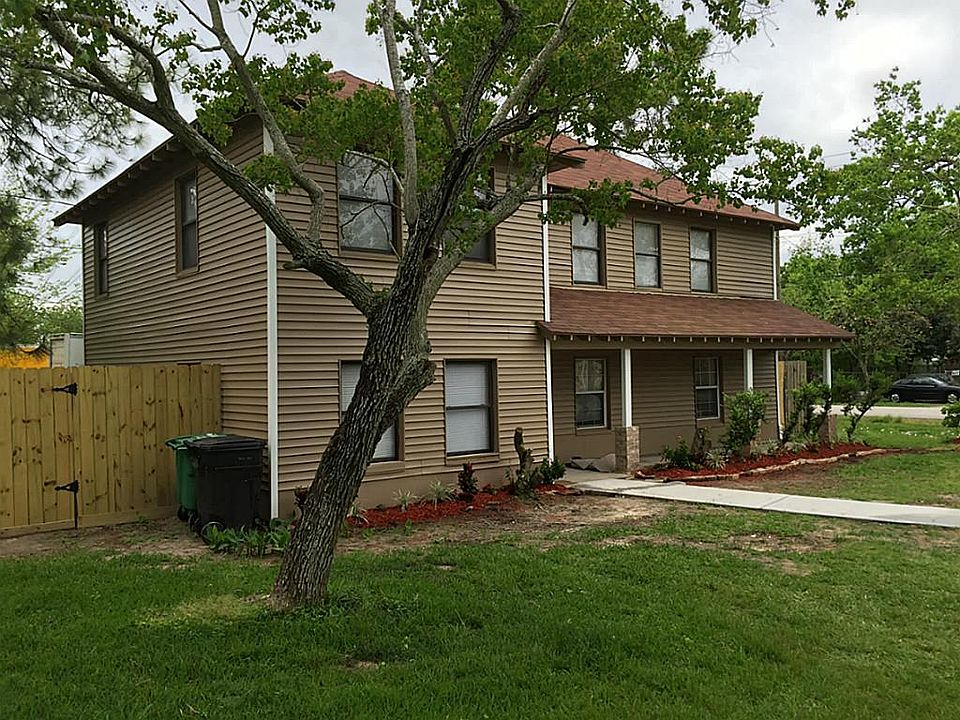 1st image of 8102 Tavenor Ln