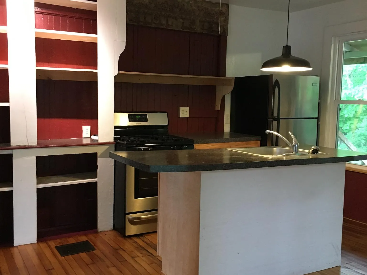 2 Brook Ave — Photo 4