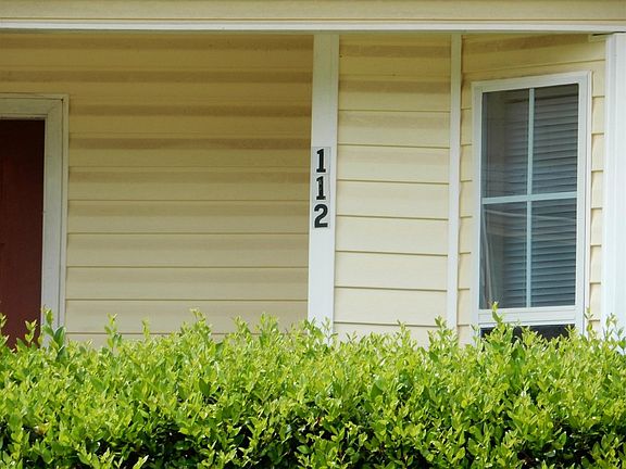 2nd image of 112 Yellowstone Dr
