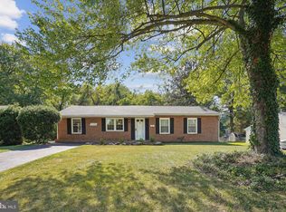 8108 Ashboro Dr, Alexandria, VA 22309