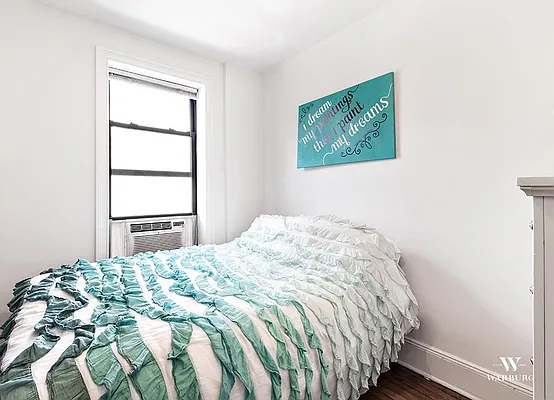 Rented by Warburg | media 22