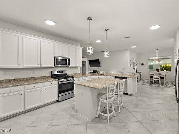 4th image of 17638 Palmetto Pass Ln