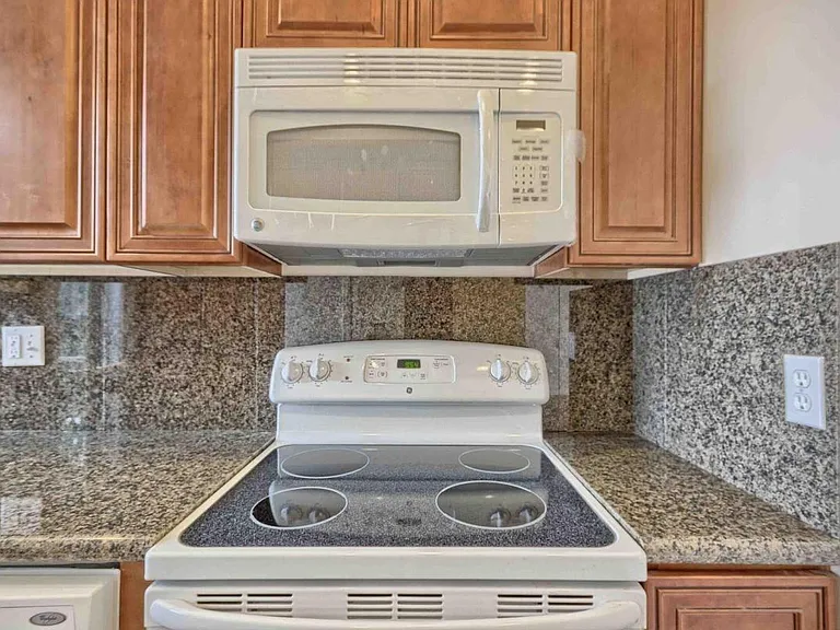 4252 Botanical Ave #2 — Photo 9