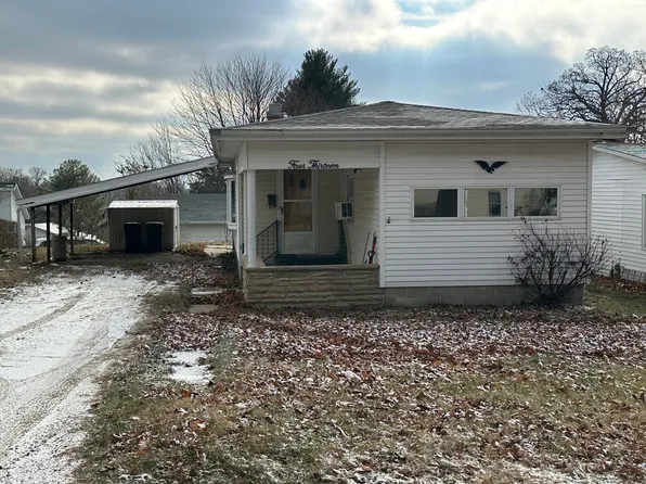 413 E North St, Morrison, IL 61270