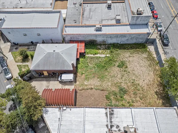 1344 East 64th Street image 25 of 27