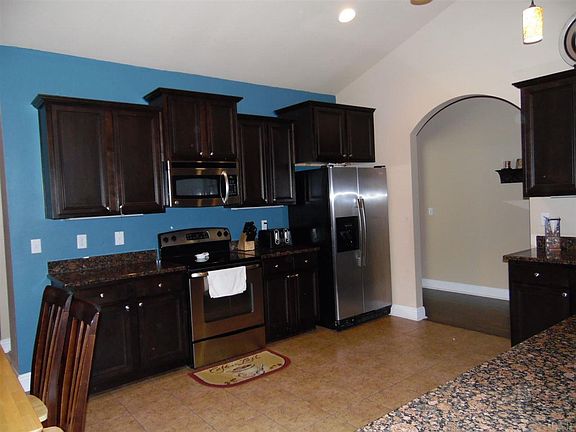 5th image of 6104 Marie Dr