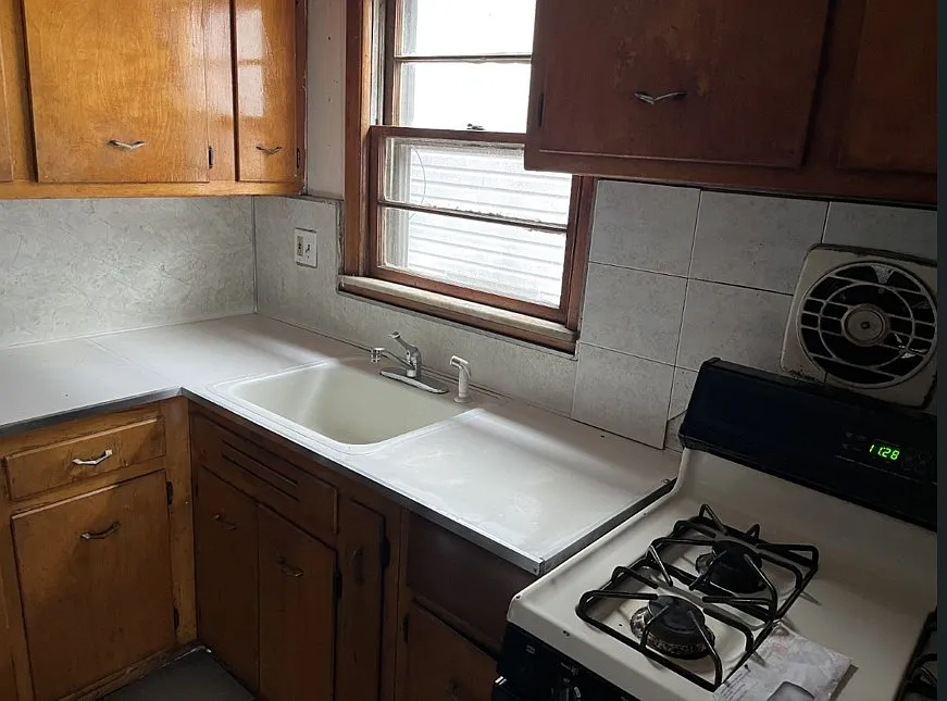 3 bed, $1,950 — Photo 3