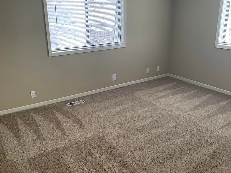 Superior Place Apartments — Photo 58