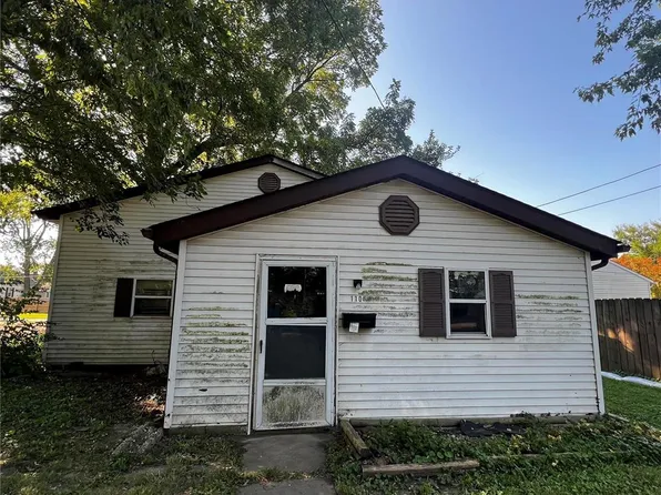 110 S 32nd St, Belleville, IL 62226