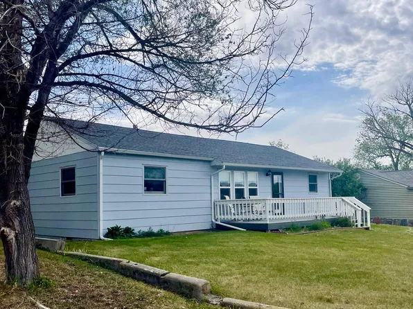 203 Highland Ave, Newcastle, WY 82701