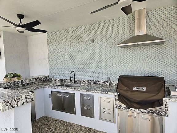 3rd image of 8175 Arville St #55