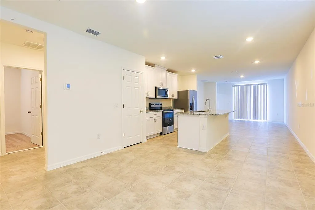 Building Photo - 6004 Bimini Ave