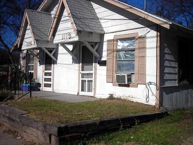 1st image of 1113 W Clarendon Dr
