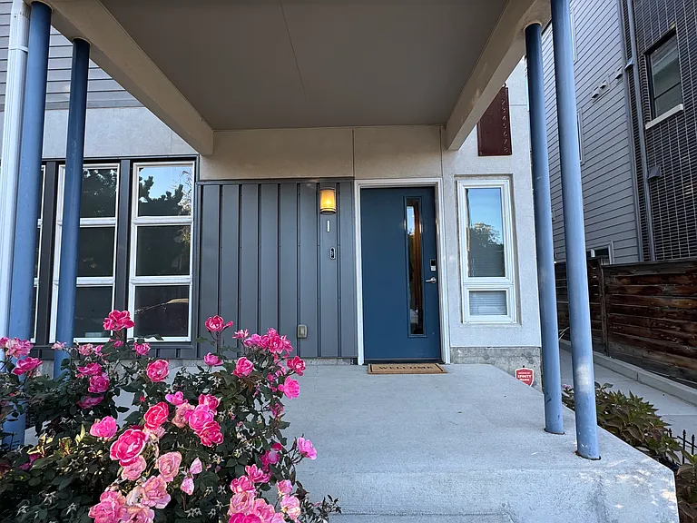 2725 W 25th Ave — Photo 2
