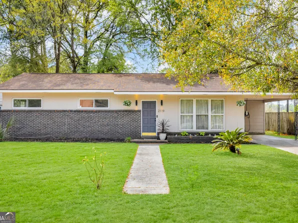 2119 Walz Dr, Savannah, GA 31404