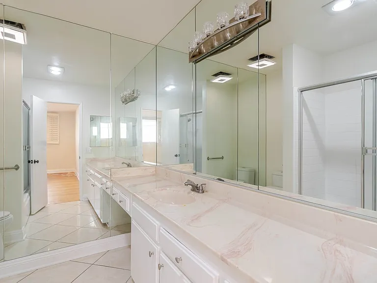 14141 Dickens St #211 — Photo 19