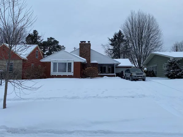 1030 Hyacinth Ave E, Saint Paul, MN 55106