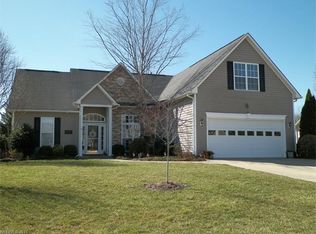 43 Meadow Walk Ct, Fletcher, NC 28732