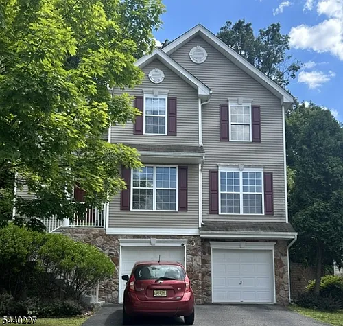 310 Winding Hill Dr Photo 1