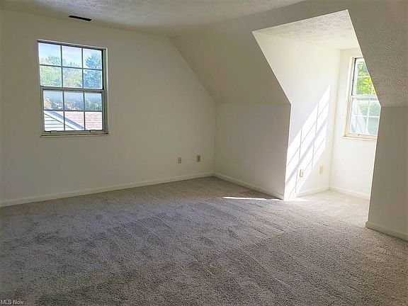 3rd image of 2761 Tinkers Ln