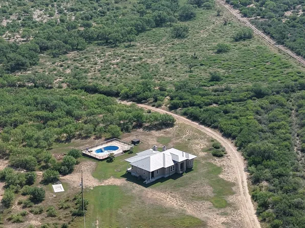 4947 Fm 2200 S, Dhanis, TX 78850