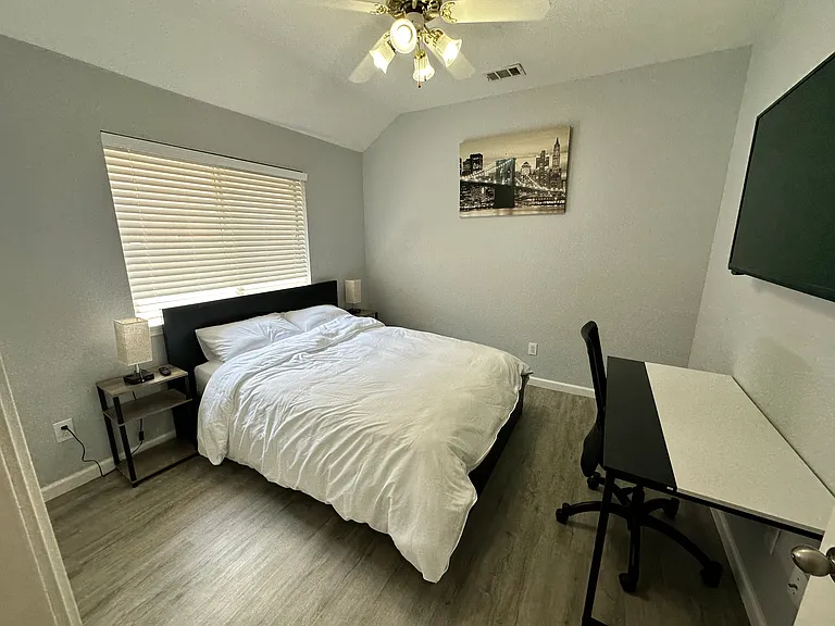 2506 Spring Hill Ln — Photo 21