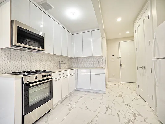 Rented by Urban Pads | media 8