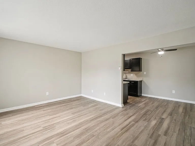 Beachwood Townhomes of Harrison Township — Photo 17