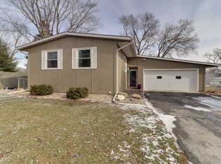 1400 Essex Ct, Normal, IL 61761
