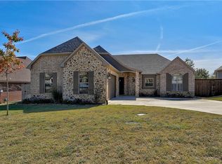 2200 Waterloo Pl, Denison, TX 75020